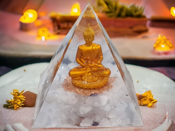 Orgonite pyramide bouddha quartz rose